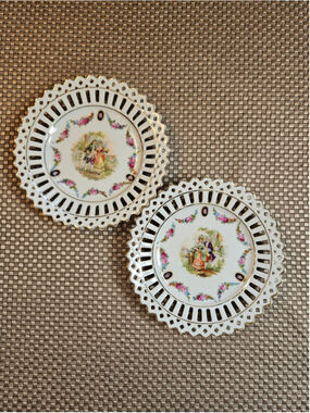Vintage Germany Plates 1930s 1940s gilted lattice trim historical 5 ½" Set of 2